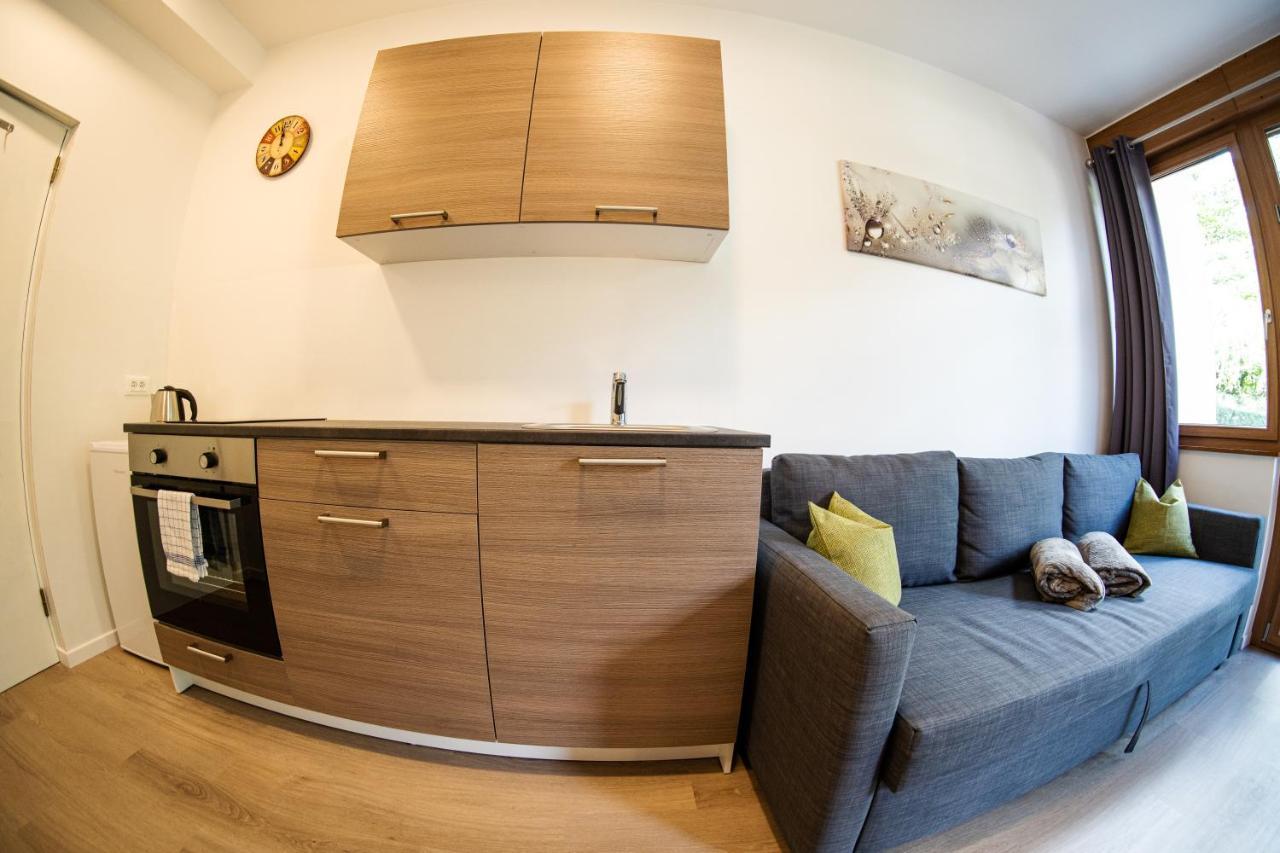 Flow Apartments Winkel Studio Мерано Екстер'єр фото