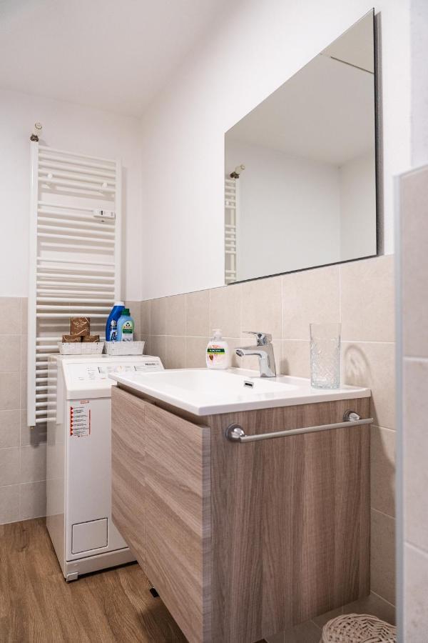 Flow Apartments Winkel Studio Мерано Екстер'єр фото